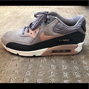 Women’s Nike Air Max